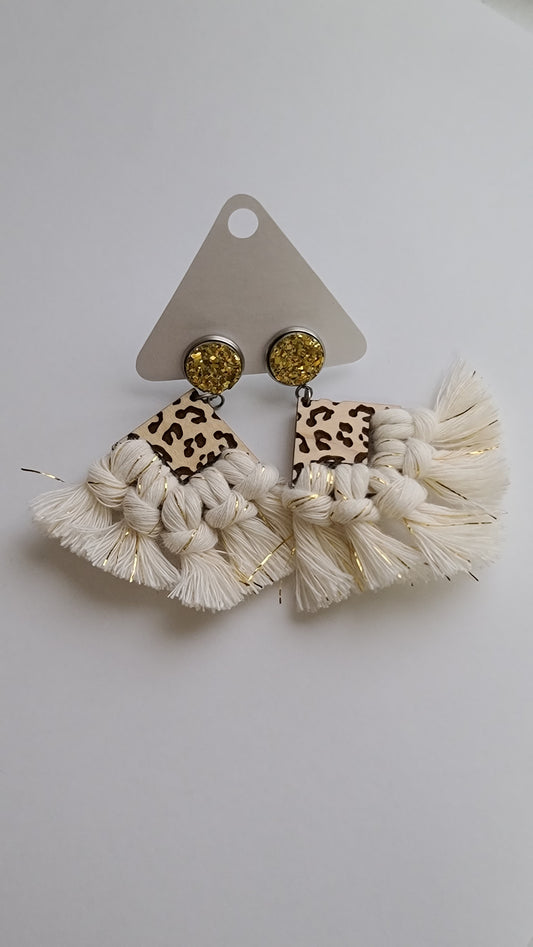 Netural Earrings